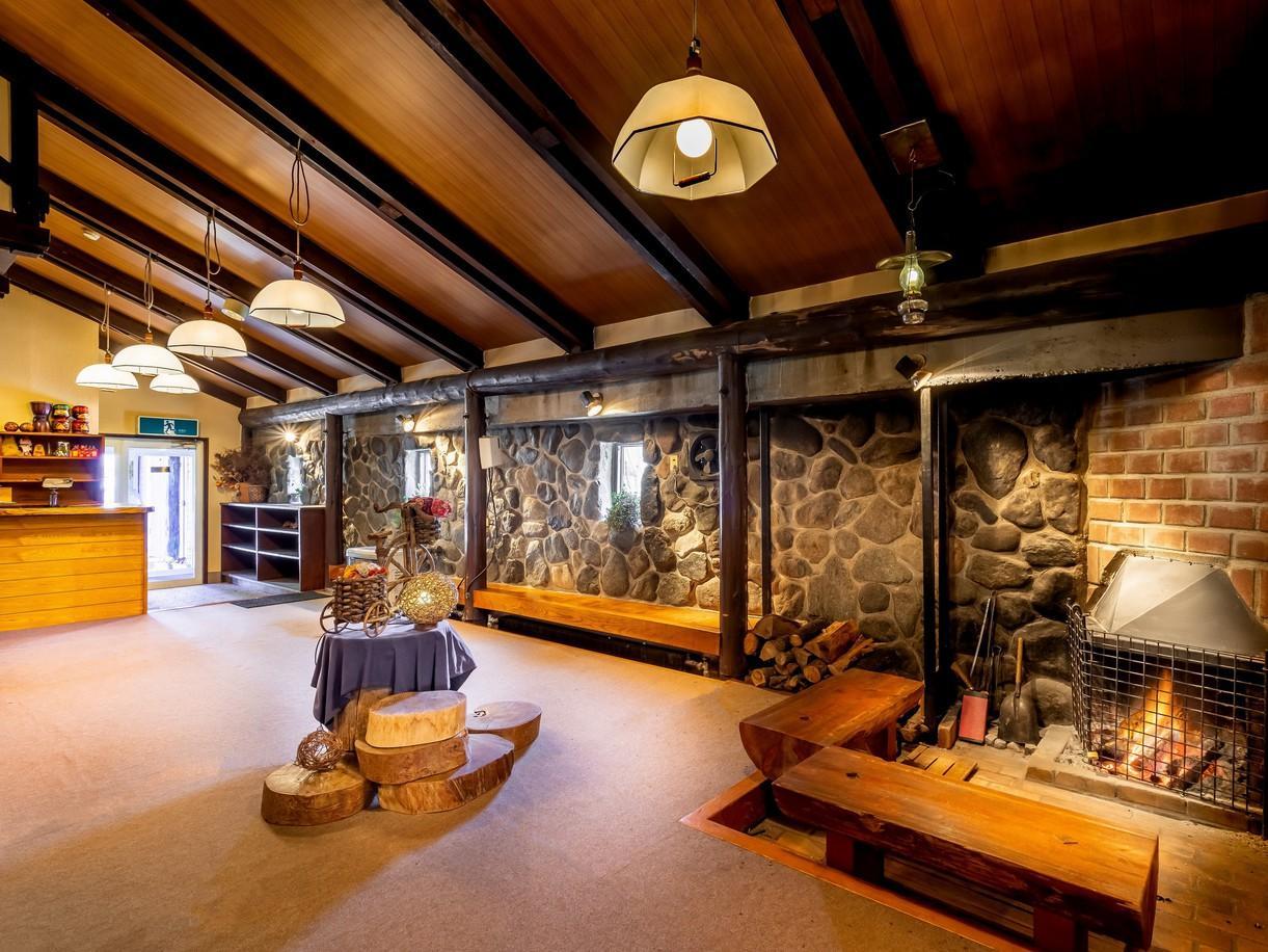 Community House Tyrolien Hotel Хакуба Екстериор снимка